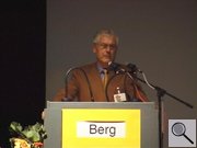 D. Berg 2. Vize-Präsident der Deutschen Gesellschaft für Gynäkologie und Geburtshilfe (Großes Bild in neuem Fenster)